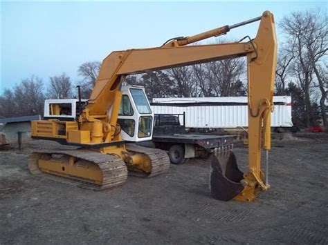 INTERNATIONAL Excavators For Sale 